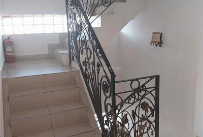Casă cu 10 camere cu Teren 100 Mp în Aurel Vlaicu - 15