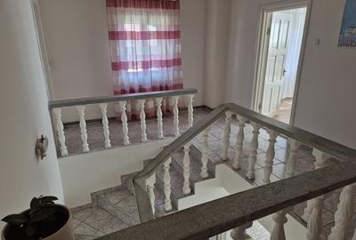 Casa cu 5 camere in Brezoi - zona centrala, dar linistita! - 15