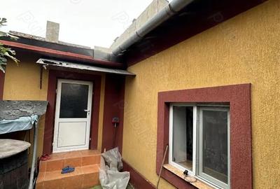Casă cu 5 camere cu Teren 450 Mp în Central - 10