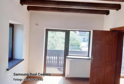 Apartament cu 4 camere decomandat în Forestier - 3
