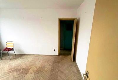 Apartament cu 3 camere semidecomandat în Titan - 3
