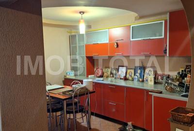 Apartament 4 camere , transformat in 3, Gavana 3, mobilat - 2