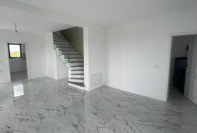 Duplex despartit prin camera tehnica Duplex despartit prin camera tehnica - 6