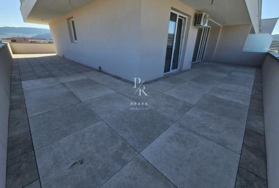 Penthouse cu 3 camere semidecomandat în Florești - 6