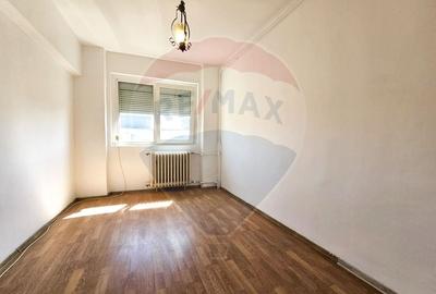 Apartament cu 3 camere decomandat în Drumul Taberei - 5
