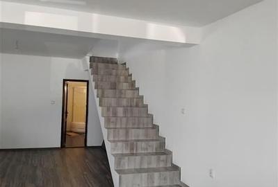 CASA ROMANESTI  5 CAMERE - 22