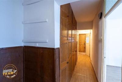 Apartament cu 3 camere decomandat în Lenin - 20