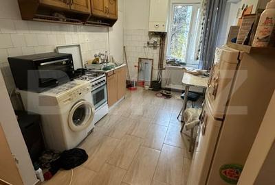 Apartament 2 camere, balcon, renovat, centrala, etaj intermediar,  Gruia - 2