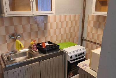 Inchiriez garsoniera - 6