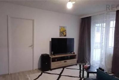 Apartament 2 camere, semidecomandat - zona Astra - 2