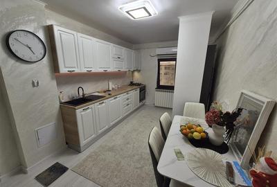 Apartament cu 3 camere decomandat în Calarași 4 - 8