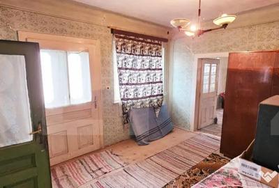Casă cu 2 camere cu Teren 1223 Mp în Bicfalău - 7