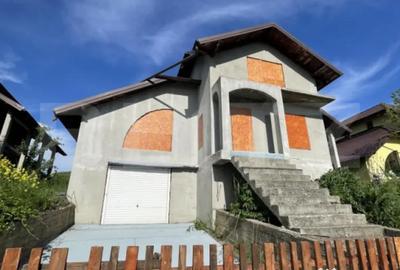 Casă cu 3 camere cu Teren 793 Mp în Fălticeni - 4