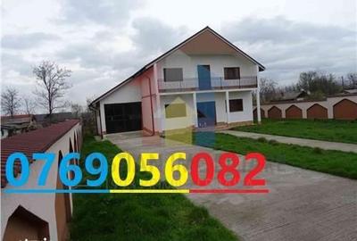 Apartament cu 5 camere în Central - 15