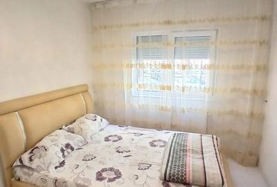 Apartament cu 3 camere decomandat în Rahova - 3