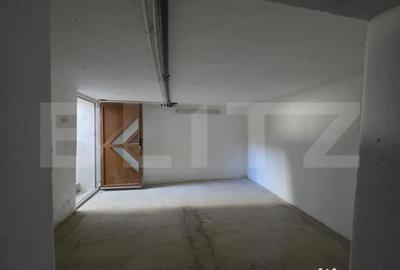 Casă cu 5 camere cu Teren 500 Mp în Titulescu