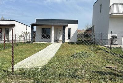 Casă cu 3 camere cu Teren 300 Mp în Corbu - 11