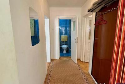 Casă cu 4 camere în Central - 2