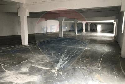 Spațiu comercial, de 630 mp, în Aluniș - 1