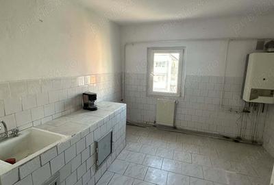 Apartament de vanzare - 4