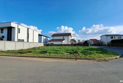 Ocazie! Ofer spre vanzare teren intravilan - 2