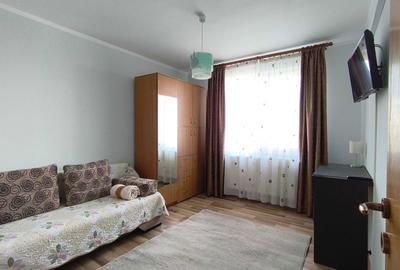 Apartament cu 3 camere decomandat în Tei - 3