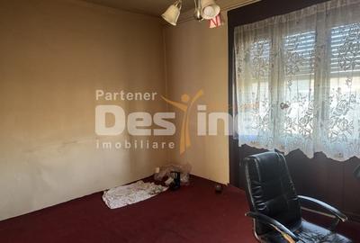 Casă individuală cu 3 camere cu Canalizare în Simeria - 10