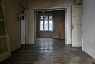 Dorobanti Str Roma, 3 camere , 95mp - 2