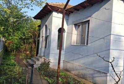 Casă cu 3 camere în Central - 2