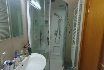 Apartament cu 3 camere decomandat în Central - 3
