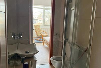 Apartament cu 2 camere semidecomandat în Ultracentral