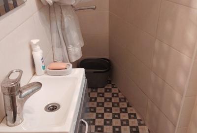 Particular  inchiriez  spatiu  birou  zona   Mosilor - 7