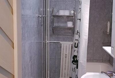 Garsonieră decomandată, mobilată în Sebastian - 11