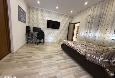 Casă cu 4 camere cu Teren 485 Mp în Titulescu - 10