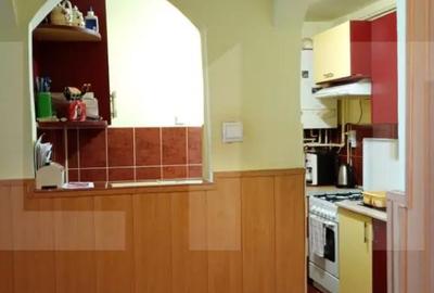 Apartament cu 3 camere decomandat, mobilat în Ciucului