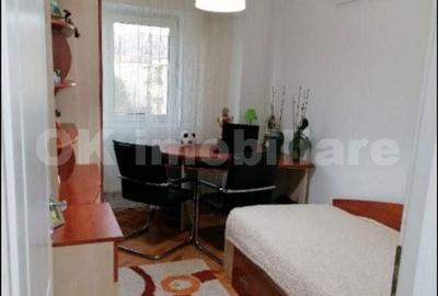 Apartament cu 3 camere decomandat în Traian - 5