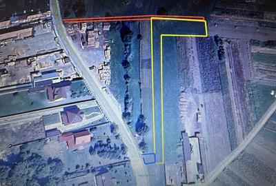Teren de 2500 mp, în Gura Râului