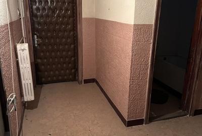 Apartament cu 3 camere semidecomandat în Central - 3