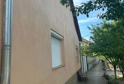 Casă cu 4 camere în Sânpetru Mare - 3