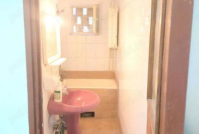 Spațiu comercial, de 43 mp, în Șagului