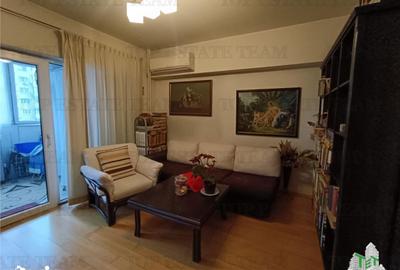 Apartament cu 3 camere decomandat în Grivița - 6
