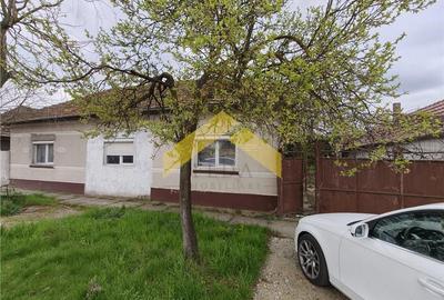 Casă individuală cu 4 camere cu Canalizare în Periferie - 3