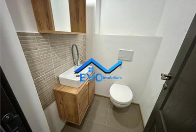Apartament de cu 3 camere, decomandat, etaj intermediar, Da - 2