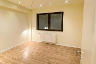 Vânzare vilă 8 camere | Grădină 500mp | 3 locuri de parcare - 14