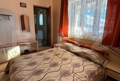 Casă cu 5 camere cu Teren 8900 Mp în Central - 14