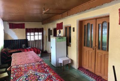 Casă cu 5 camere cu Teren 2594 Mp în Central - 7