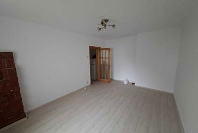 Garsonieră decomandată în Central - 3