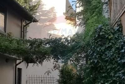 Casă cu 8 camere cu Teren 419 Mp în Cotroceni - 34