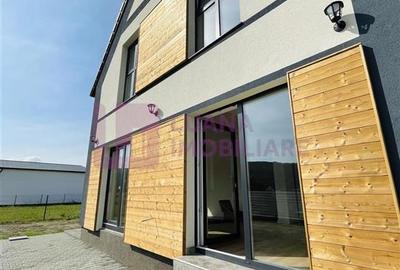 Casă individuală cu 4 camere cu Canalizare în Central - 8