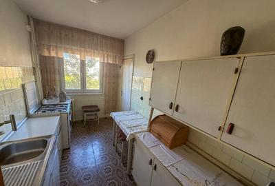 Apartament cu 4 camere decomandat în Pantelimon - 2